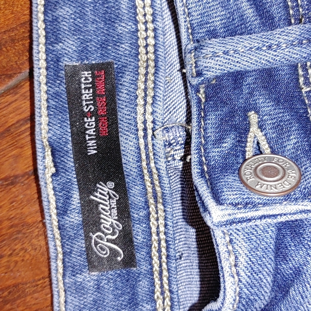 Jeans - Picture 4 of 6